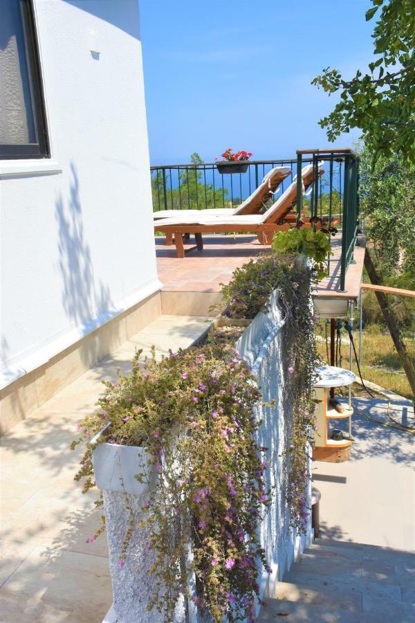 Philip'S Holiday House Нео-Хорио Экстерьер фото