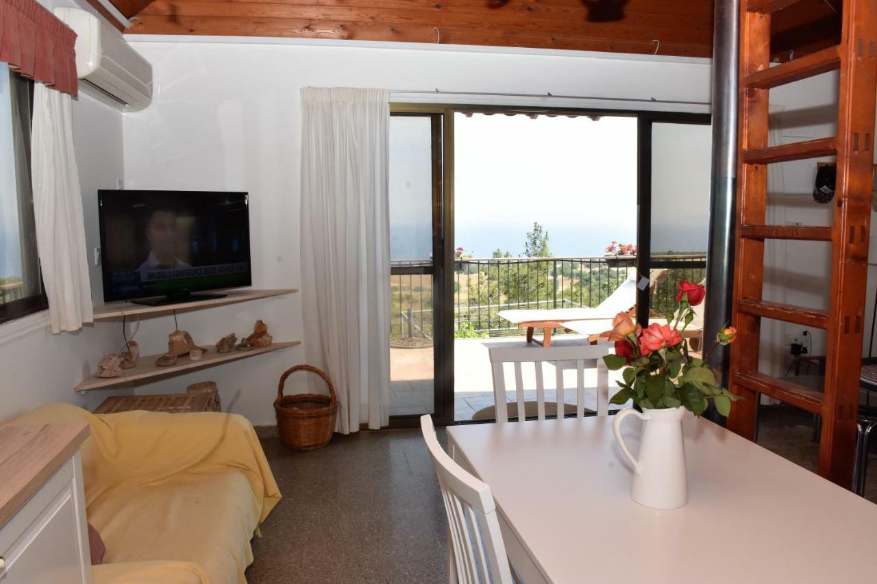 Philip'S Holiday House Нео-Хорио Экстерьер фото